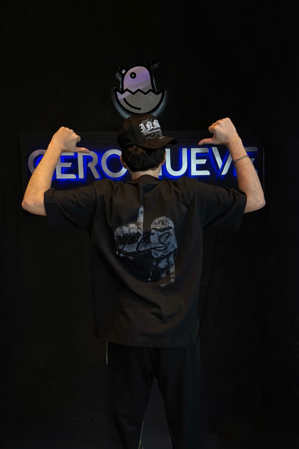 PLAYERA LA F.E.S (la camisa no me quito arriba la fes)
